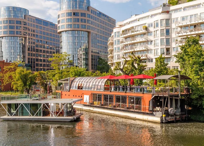 Nido By Patio 酒店 *